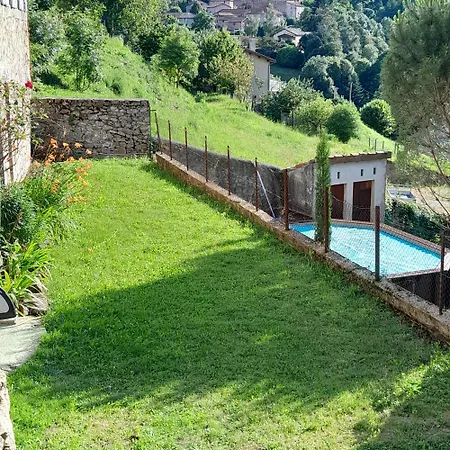 Mandra Chez Que Canta Saint-Julien-Vocance
