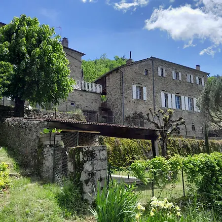 Mandra Chez Que Canta Saint-Julien-Vocance