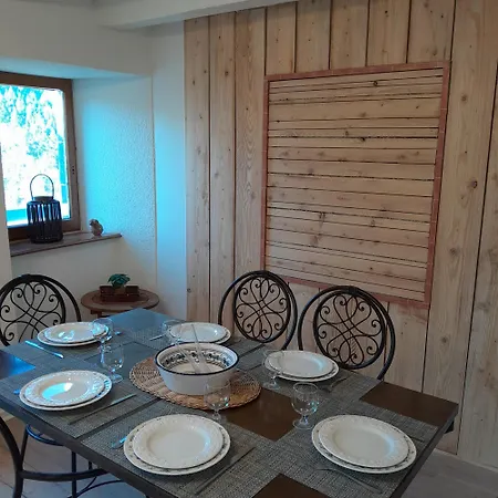 Hébergement de vacances Mandra Chez Que Canta Saint-Julien-Vocance